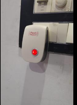 Ultrasonic Pest Repeller for Mosquito, Cockroaches, etc. (Pack of 2)